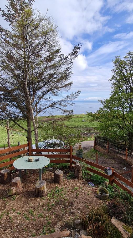 The Tall Pines Yurt Helmsdale Exteriör bild